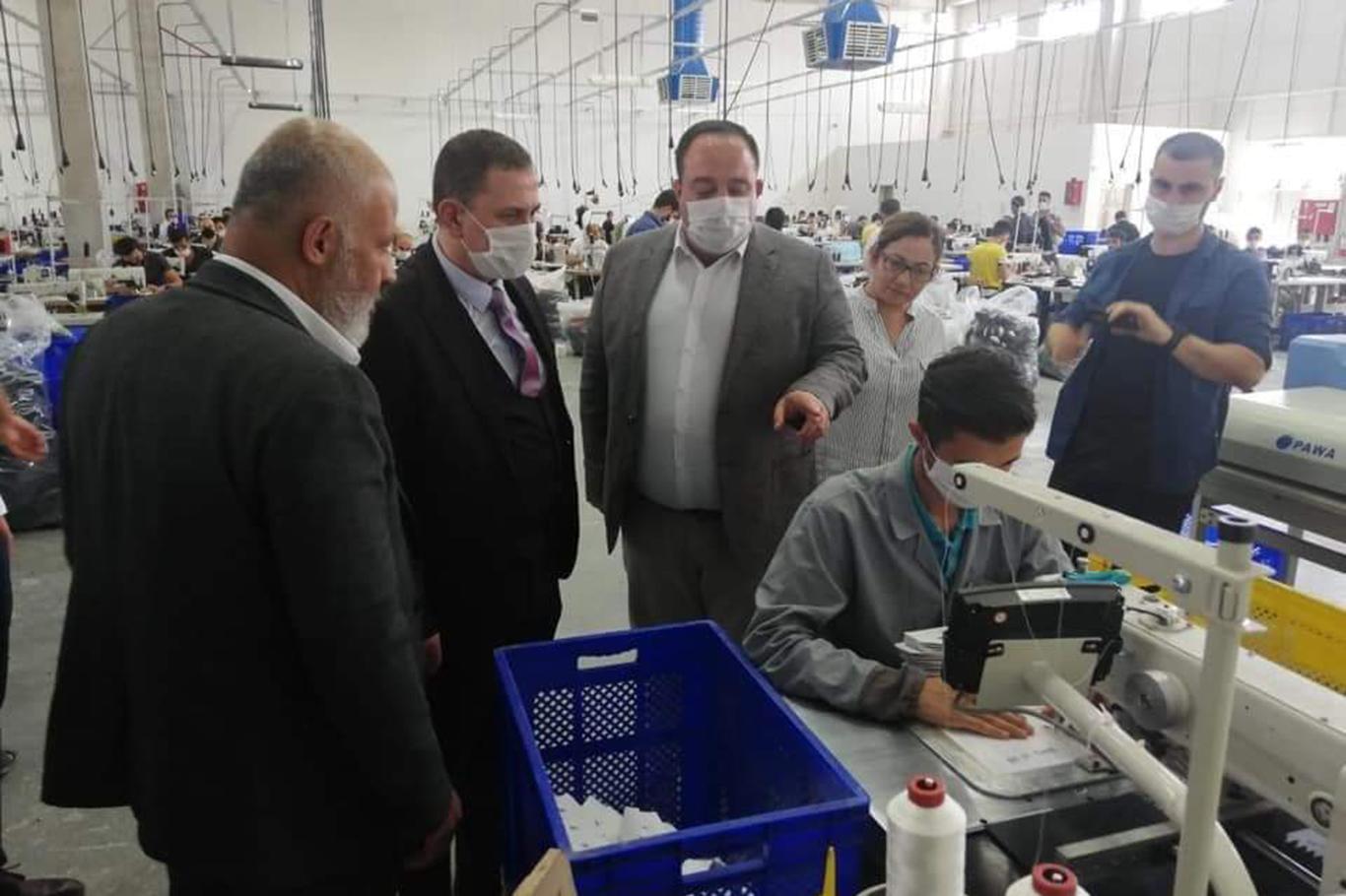 Viranşehir'de bin kişinin istihdam edileceği ayakkabı fabrikası açıldı Viranşehir'de bin kişinin istihdam edileceği ayakkabı fabrikası açıldı